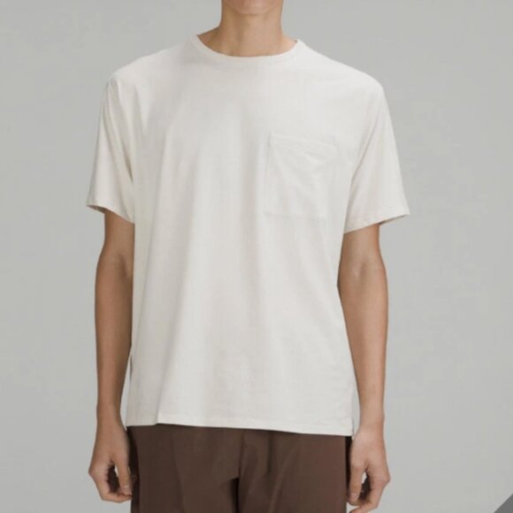 Lululemon Mens Fundamental Relaxed Fit T-Shirt w/Pocket Medium Color/Bone - Picture 1 of 15
